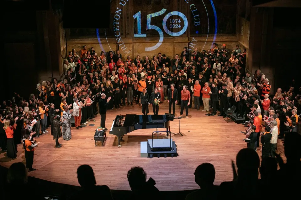 Photo from the blog post "2024 Fall Semester Recap 2/3: The Glee Club 🎵"