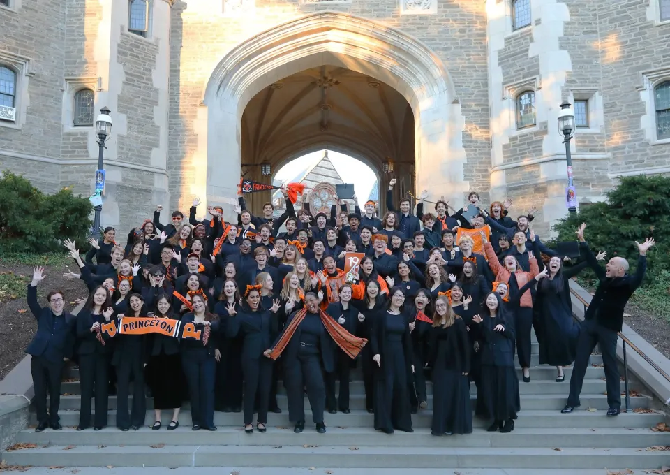 Photo from the blog post "2024 Fall Semester Recap 2/3: The Glee Club 🎵"