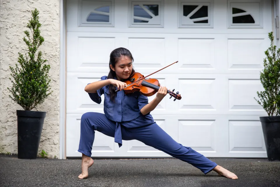 Photo from the blog post "The Dance Gallery - front porch portraits"