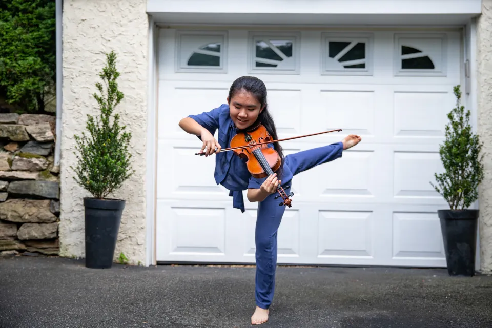 Photo from the blog post "The Dance Gallery - front porch portraits"